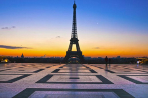 Panorama Nocturno Torre Eiffel